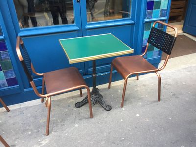 Table en terrasse