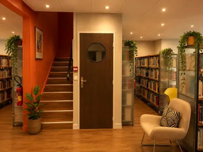 Une bibliothèque dans le XVIe